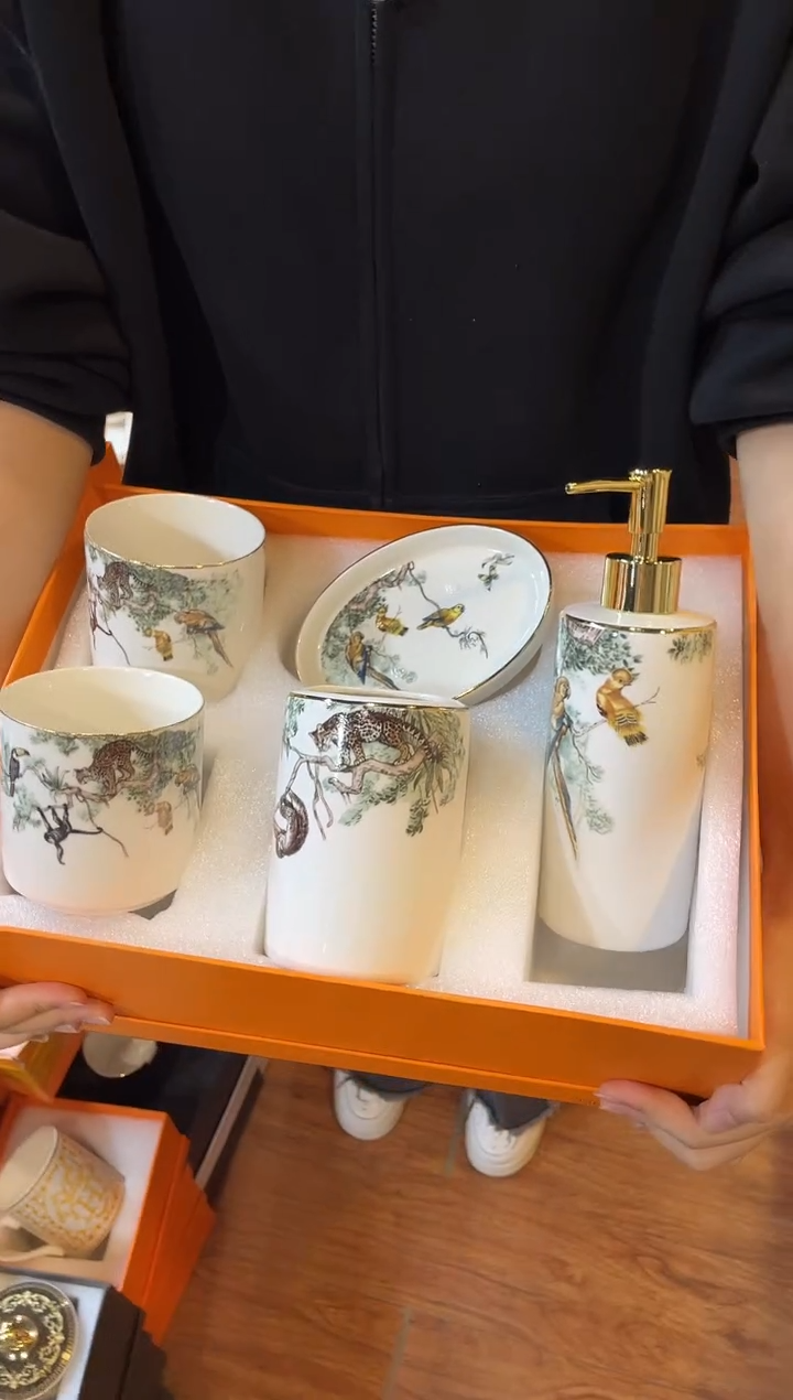 杯鸿辉家品牌瓷器，京东包邮！