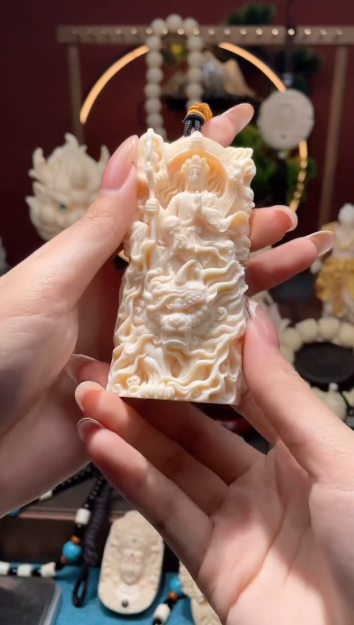 【闪购商品】菩提根/象牙果吊坠【重工版】地藏