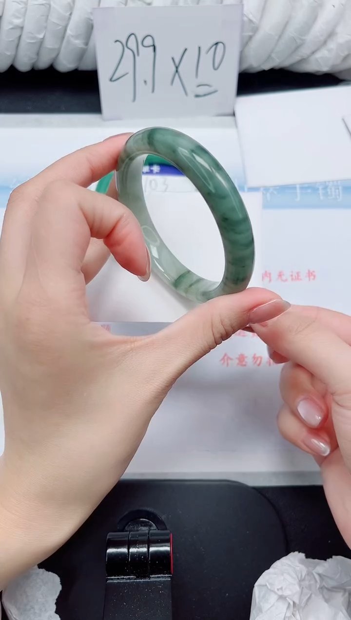 【闪购商品】石英质玉手镯未镶嵌104#56.3