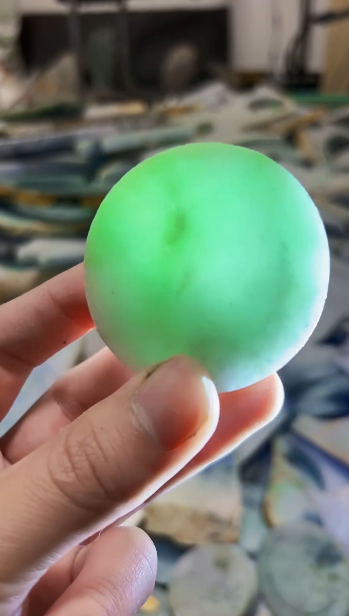 【闪购商品】翡翠颈饰未镶嵌A货白文1311