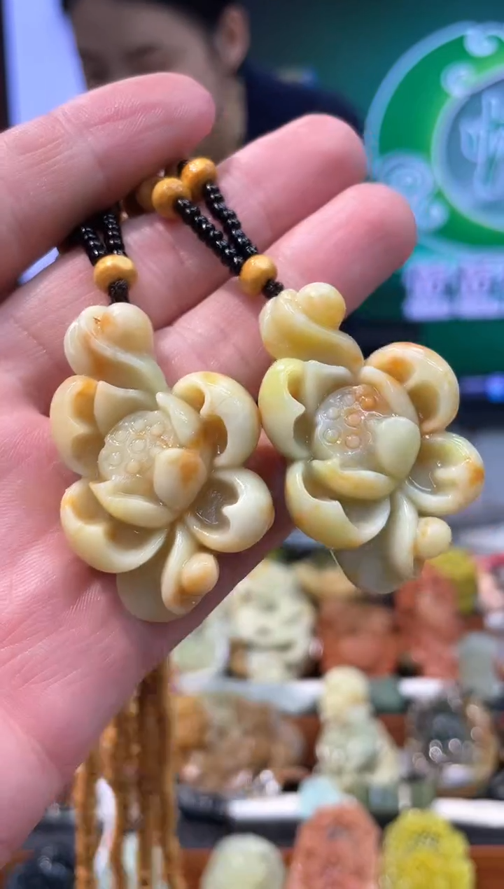 【闪购商品】岫玉吊坠未镶嵌·多样性发货*拍一发一