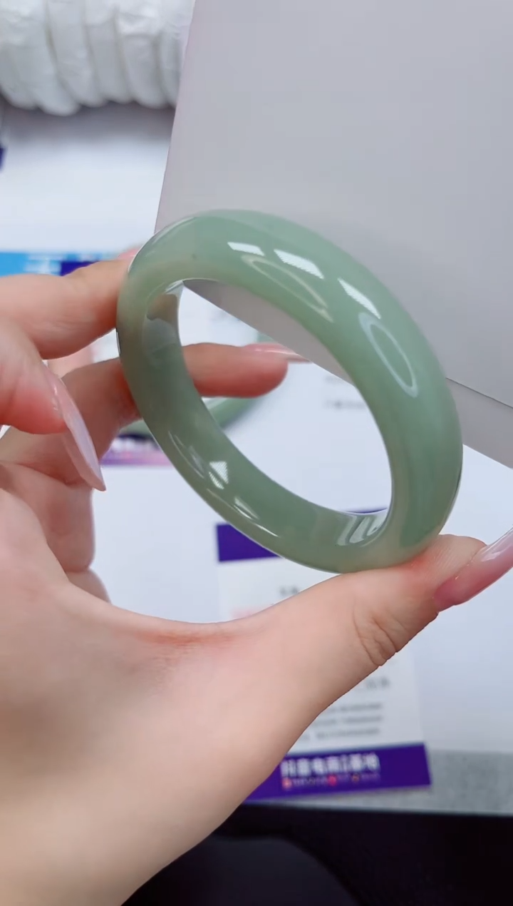 石英质玉手镯未镶嵌48-55/56