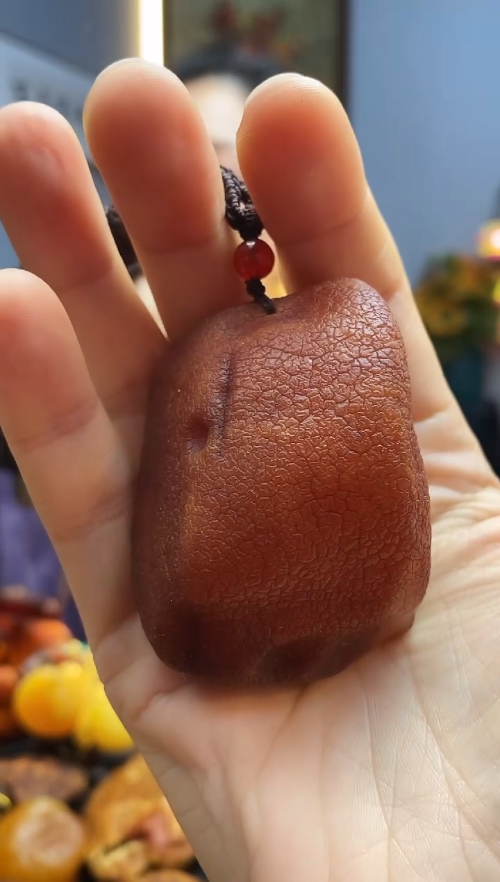 琥珀颈饰未镶嵌挂件