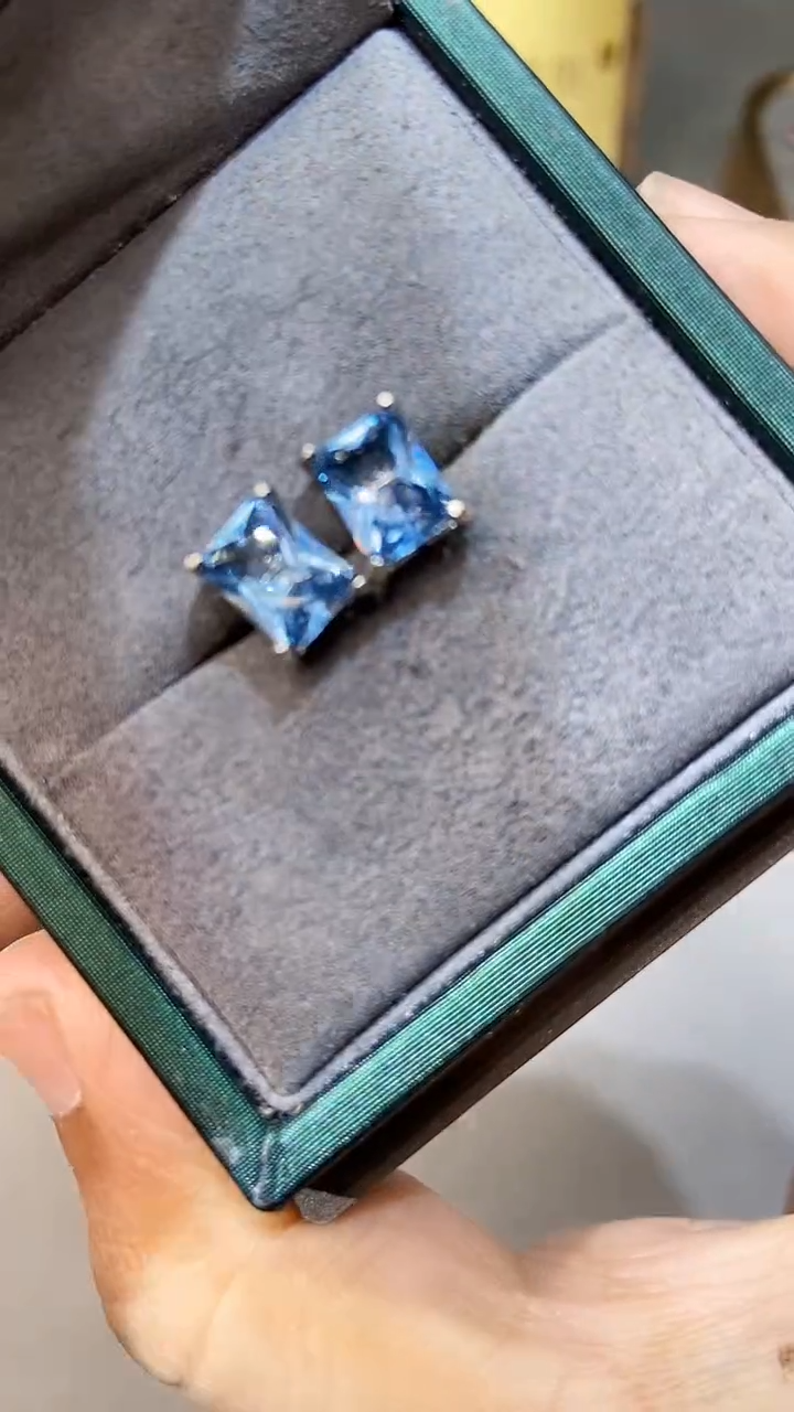 【闪购商品】海蓝宝石耳饰银S925镶嵌354