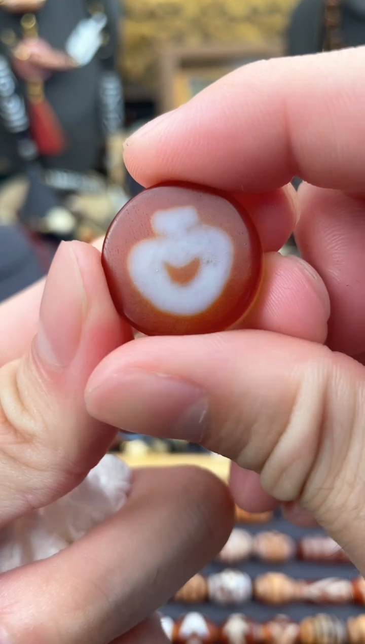 【闪购商品】玛瑙/玉髓未镶嵌颈饰高品宝瓶摆件