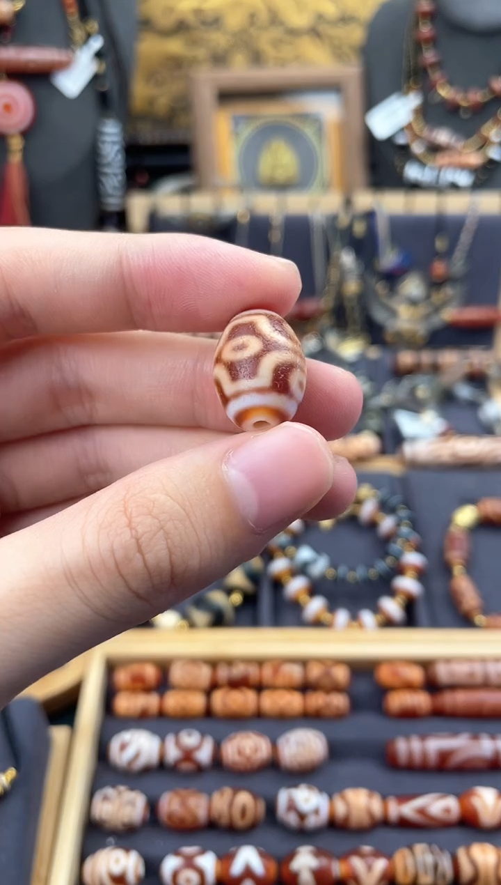 【闪购商品】玛瑙/玉髓未镶嵌颈饰金蟾橘皮六眼单珠