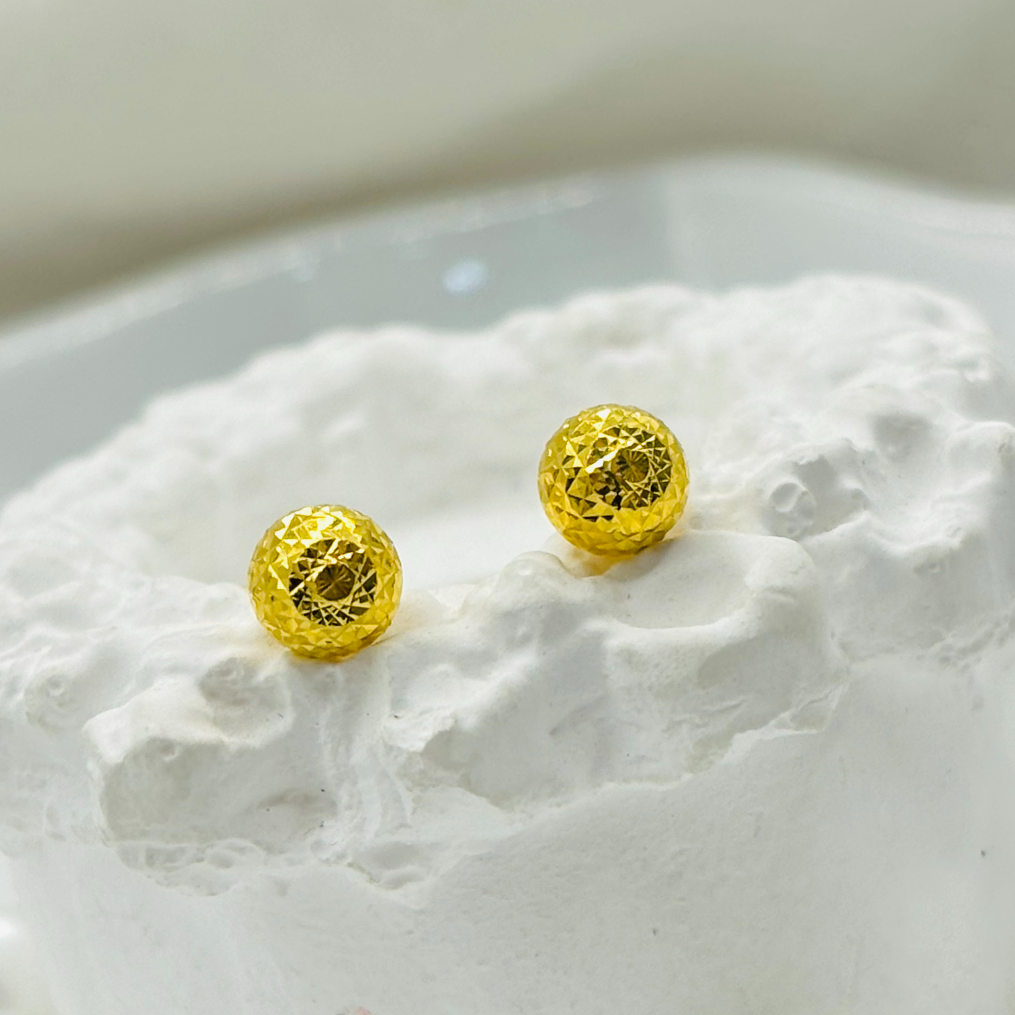 SUNFEEL/赛菲尔【二店】足金999镭射金珠黄金耳钉直针简约礼物佳选