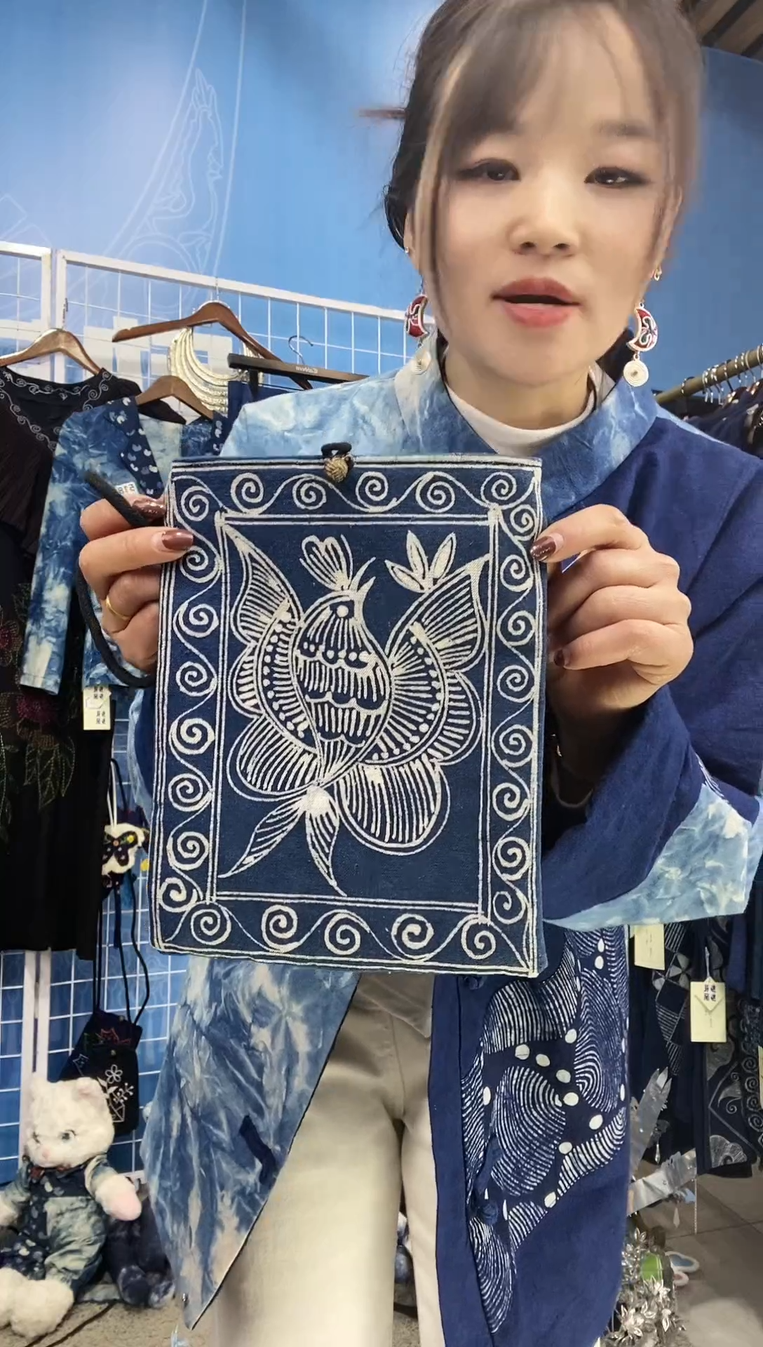 猪剖层皮革纯手工蜡染手机包