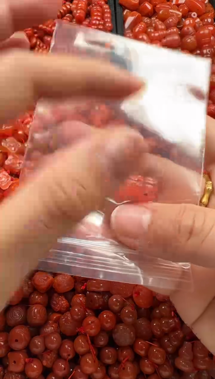 【闪购商品】南红玛瑙颈饰未镶嵌1