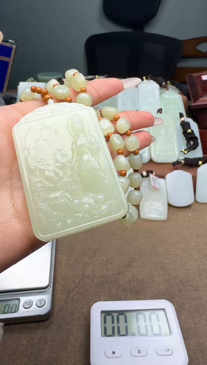 【闪购商品】和田玉颈饰未镶嵌利