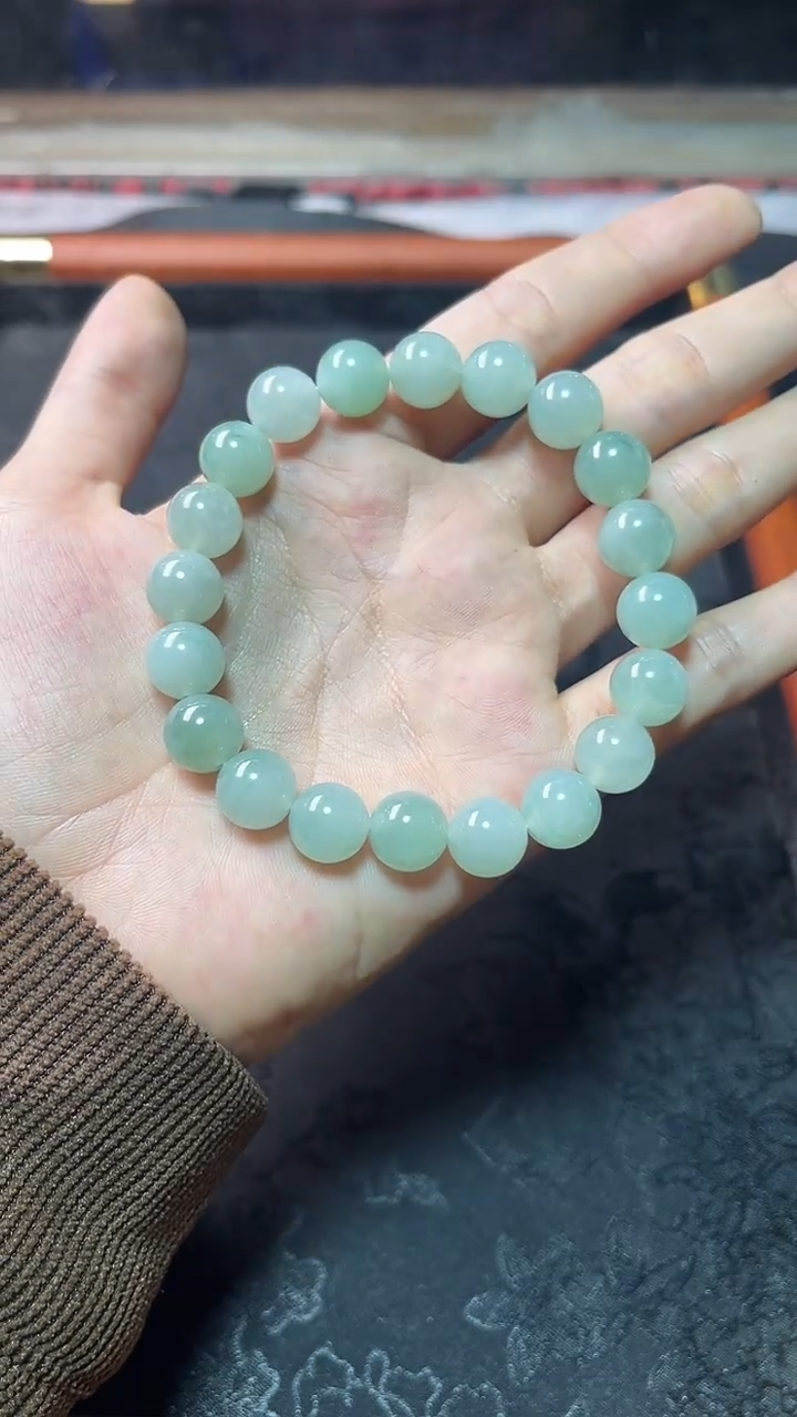 未镶嵌定制翡翠晴底葡萄肉手串卡8.8