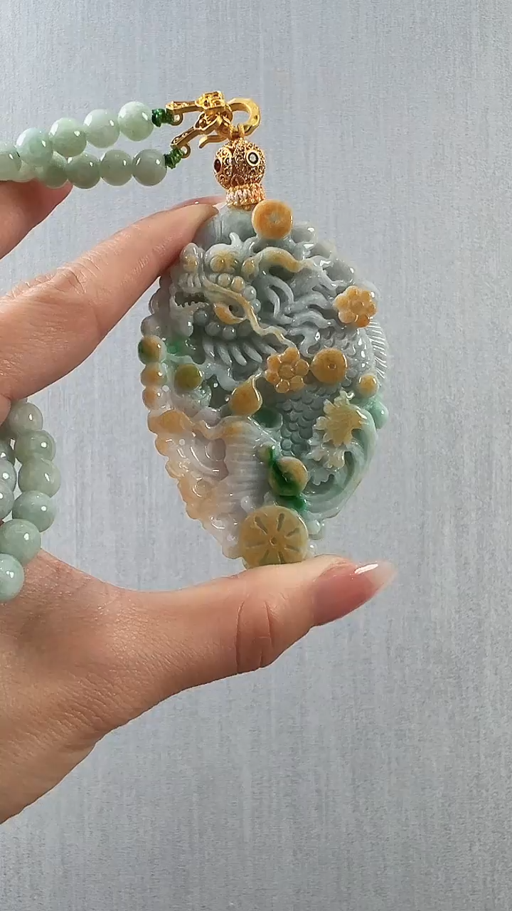 颈饰未镶嵌翡翠鱼化龙