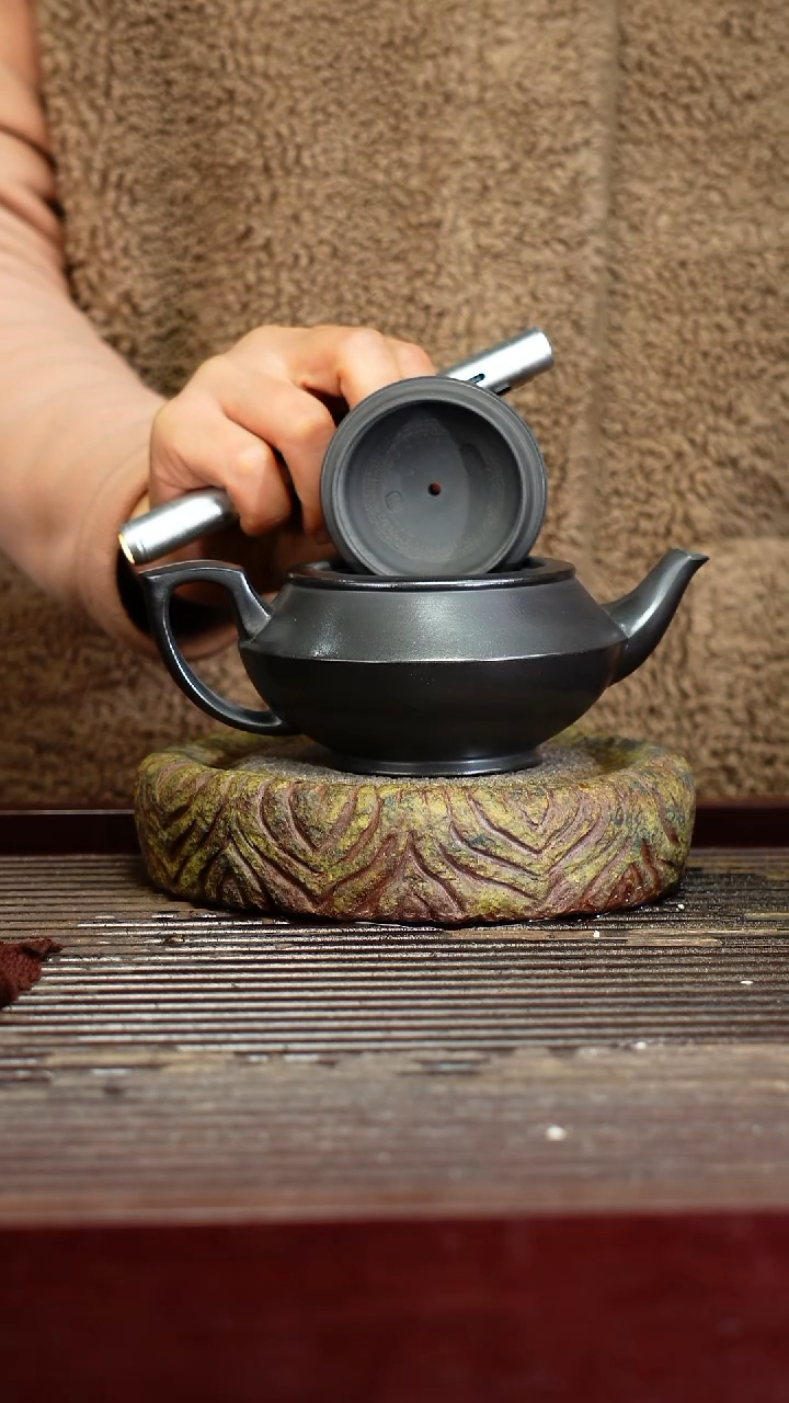 宜兴原矿紫砂壶茶壶宜兴原矿紫砂壶茶壶220C