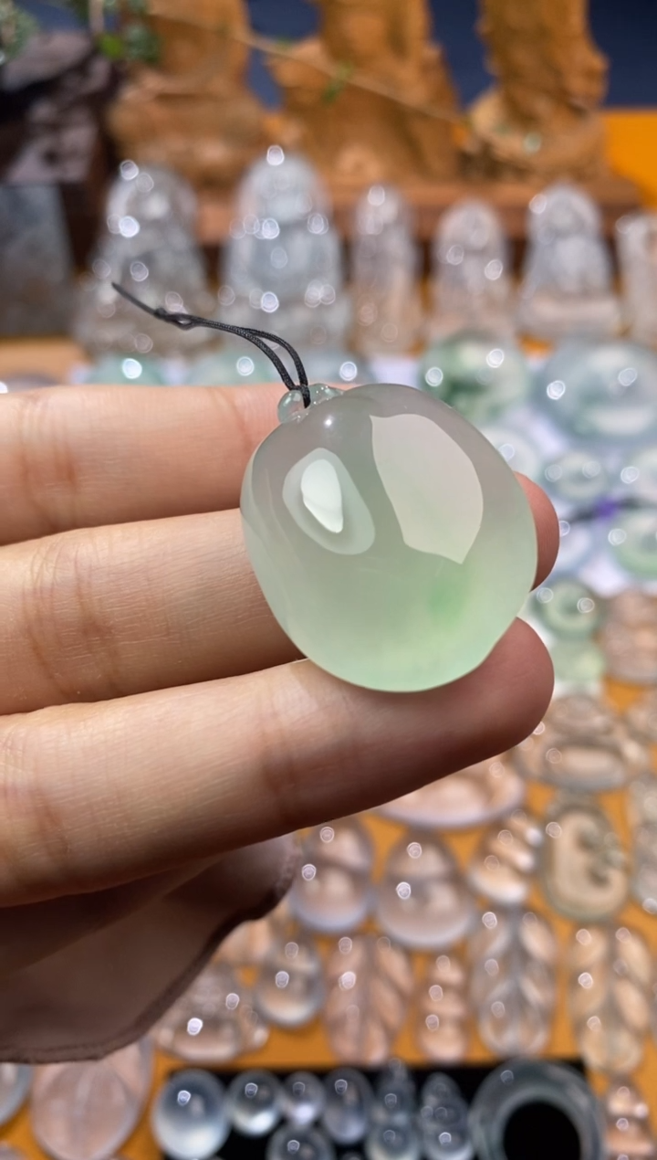 【闪购商品】定制翡翠未镶嵌桃子29.5*24.3*11.7