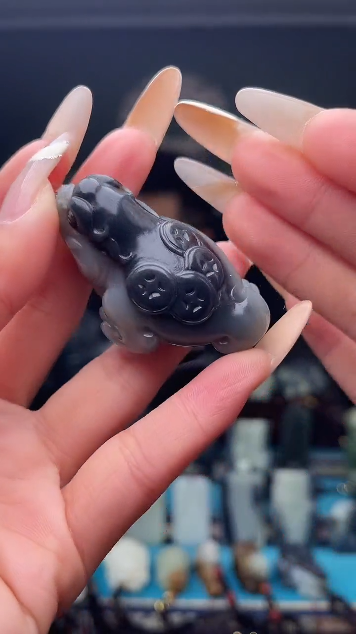 未镶嵌和田玉挂件1