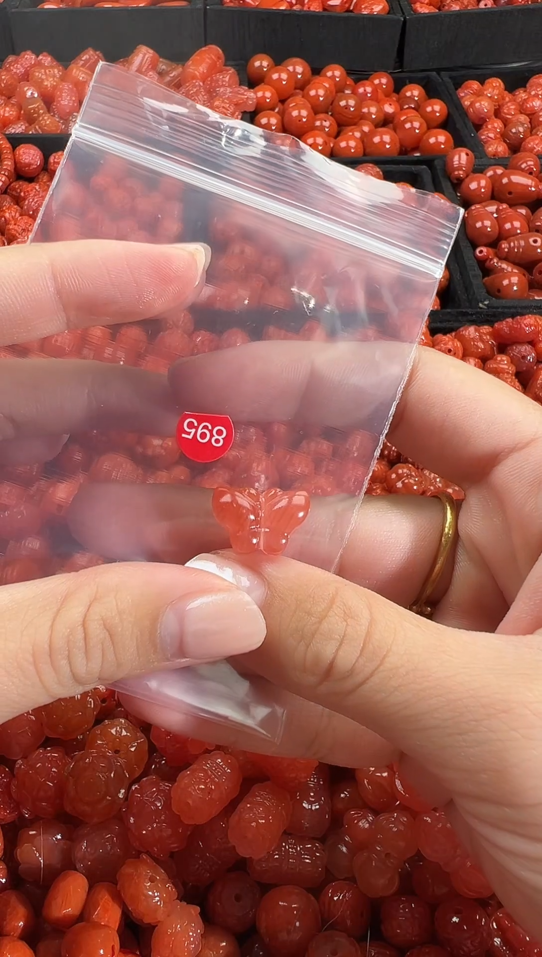 颈饰未镶嵌南红玛瑙1