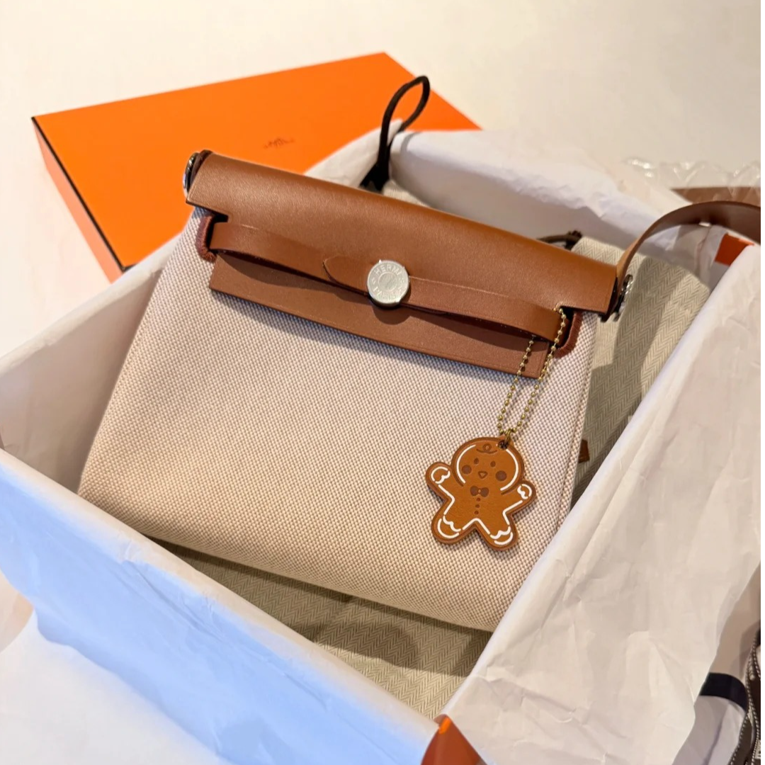 全新未使用 Hermes/爱马仕 小花攀攀Herbag Zip 20 浅米色金棕色