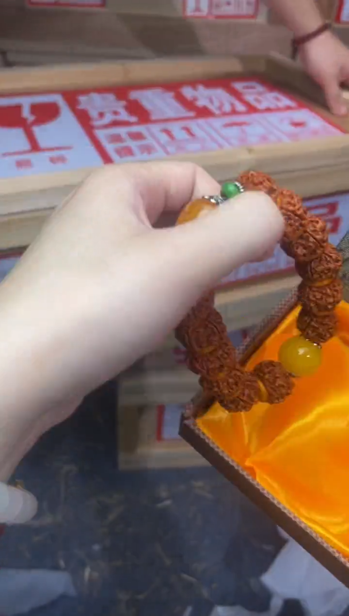 精美手串（无礼盒）