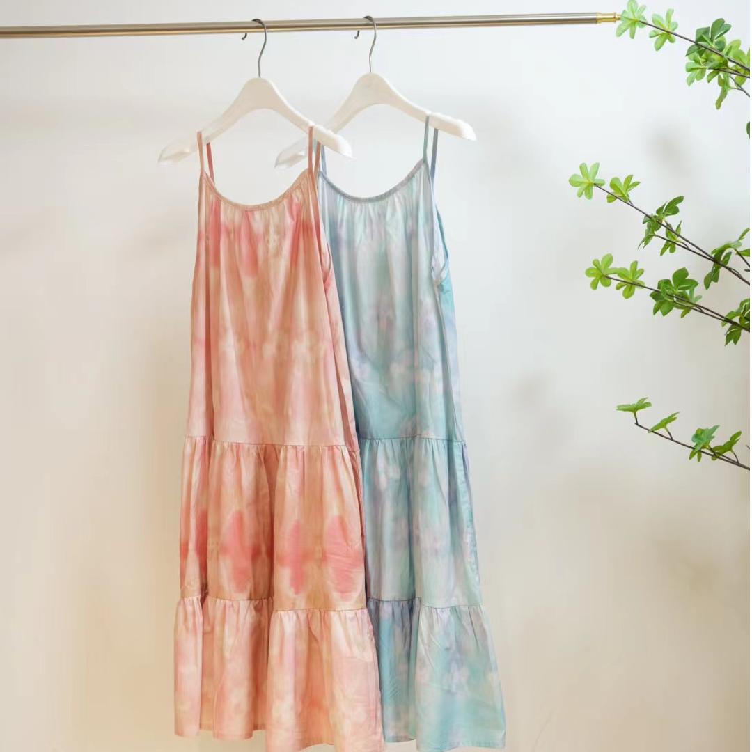 2-698-一款两色夏季女童扎染吊带连衣裙J(31096）