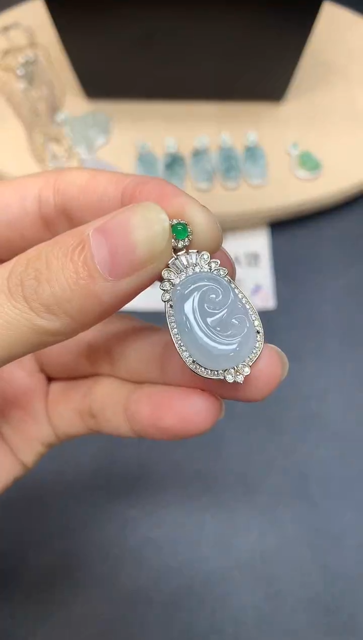 【闪购商品】翡翠吊坠(不含链)银S925镶嵌如意【多样性发其一】