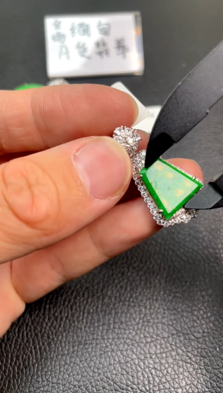 【闪购商品】翡翠吊坠(不含链)银S925镶嵌吊坠