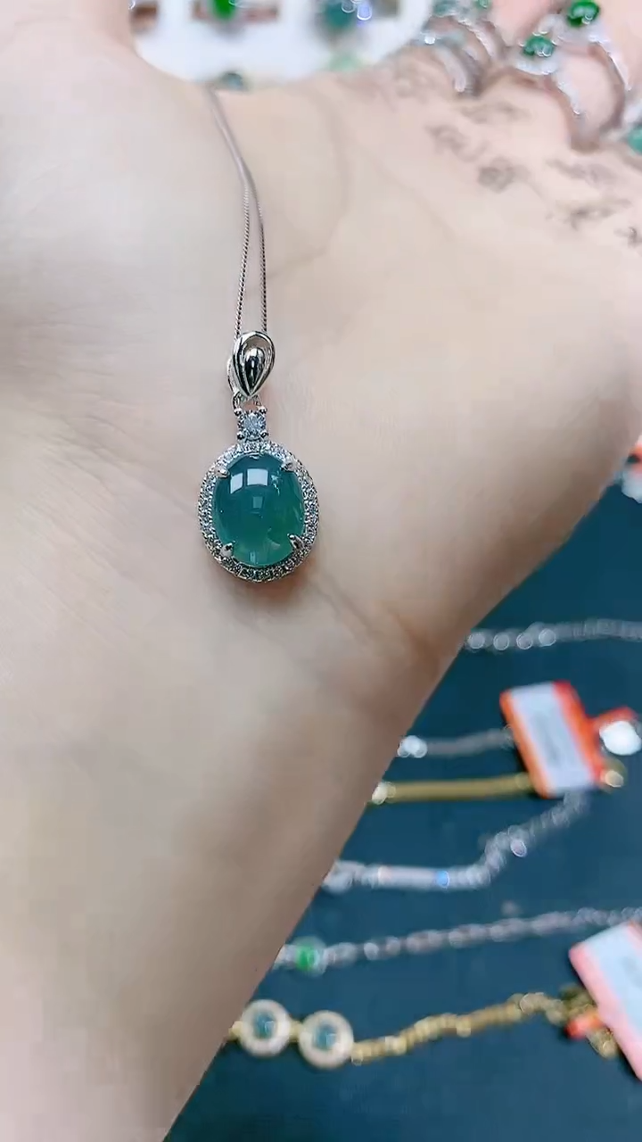 颈饰银S925镶嵌翡翠天然翡翠