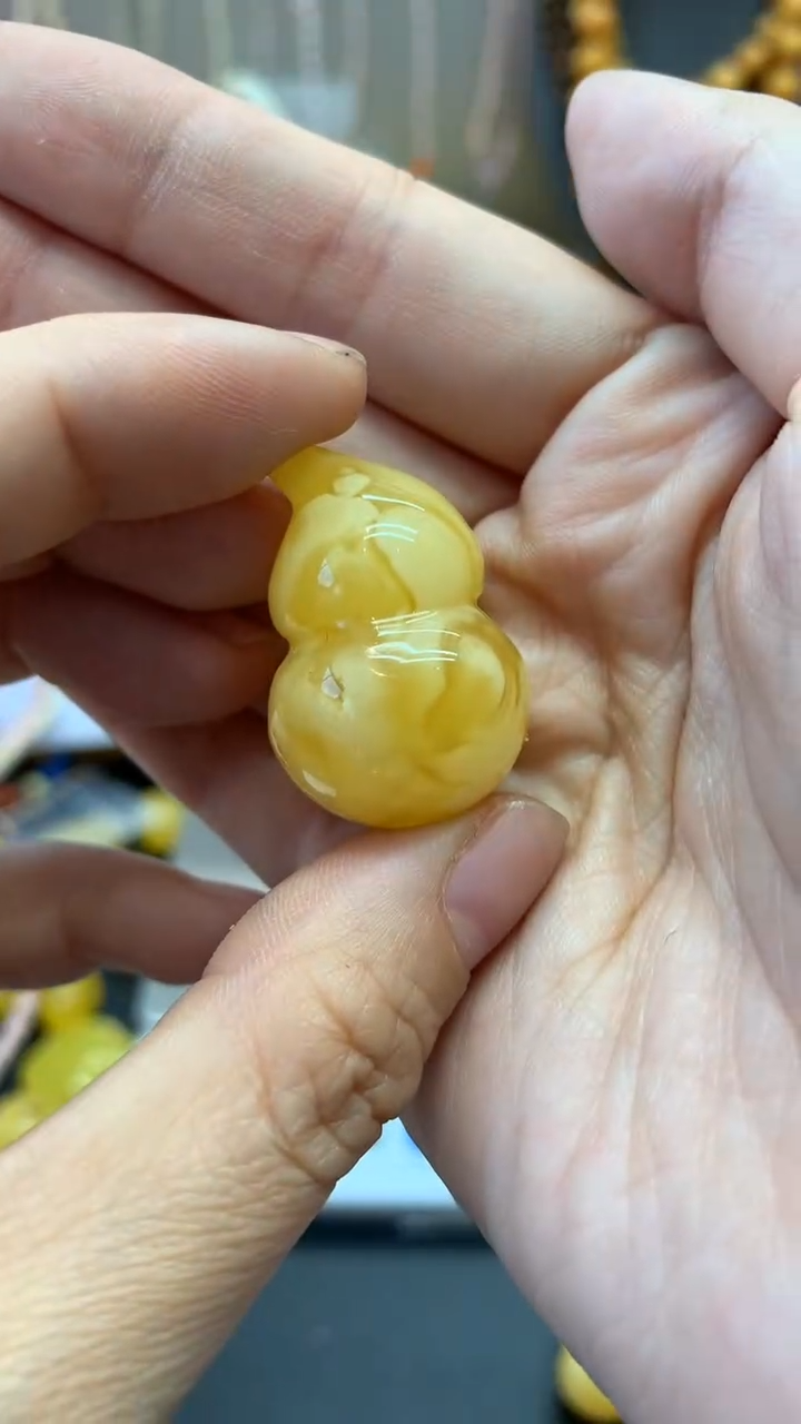 【闪购商品】未镶嵌琥珀珠宝奇石843