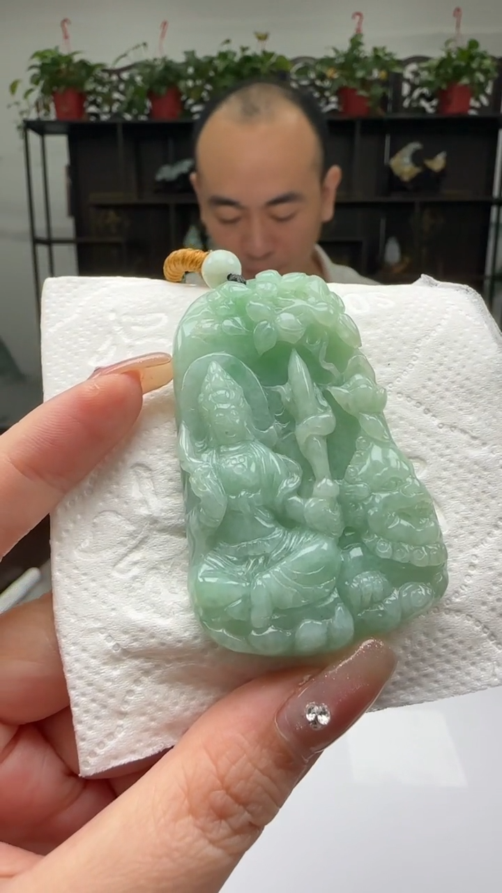 【闪购商品】翡翠颈饰未镶嵌天然翡翠A货吊坠