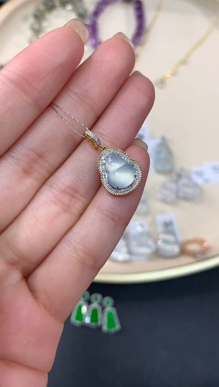 【闪购商品】翡翠吊坠(不含链)18K金镶嵌吊坠A260|1999