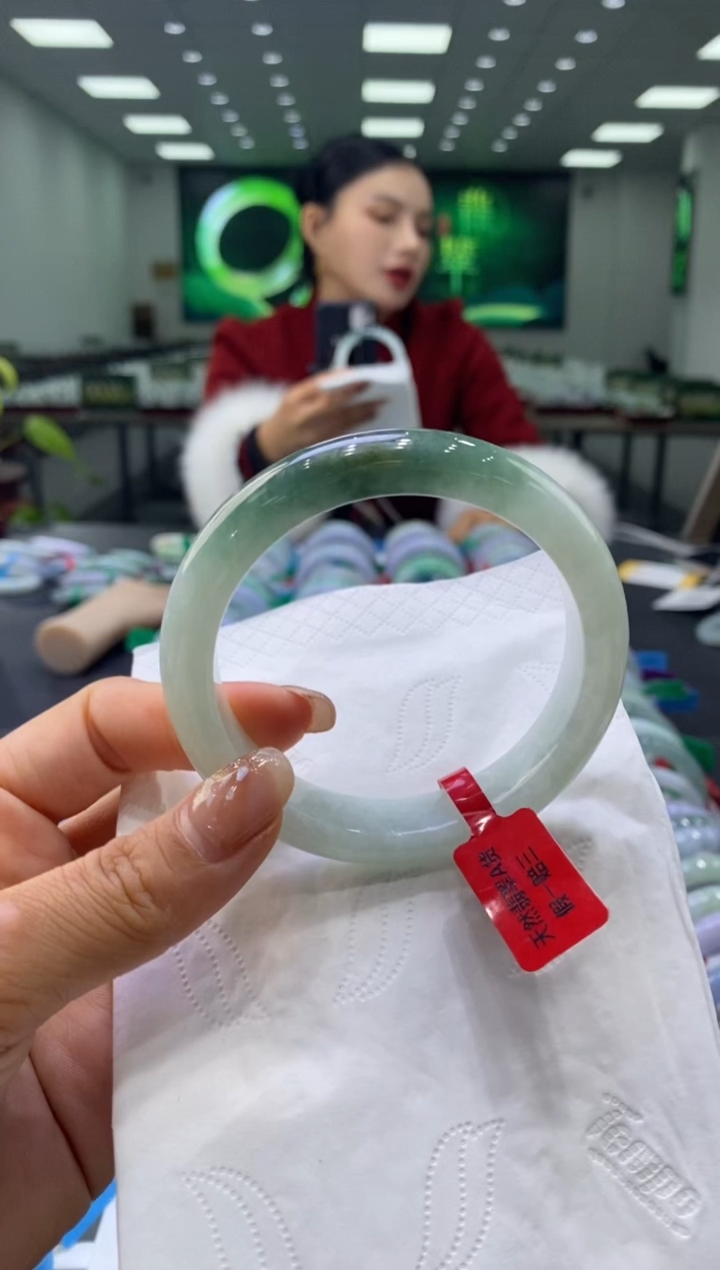 未镶嵌手镯翡翠小****400002697