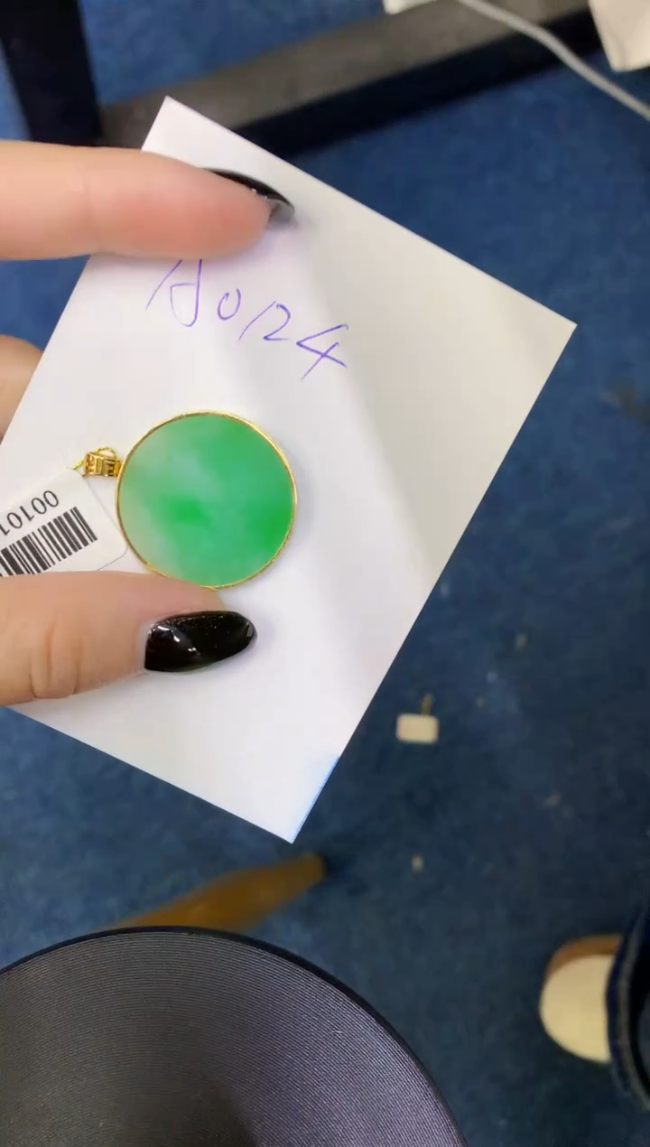 【闪购商品】翡翠颈饰18K金镶嵌000000000