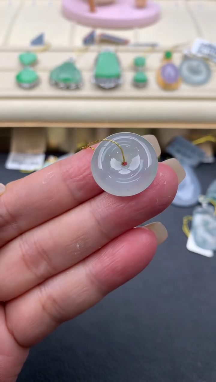 【闪购商品】翡翠颈饰未镶嵌Q490      