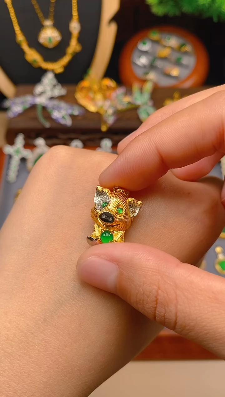 【闪购商品】翡翠吊坠(不含链)银S925镶嵌猪