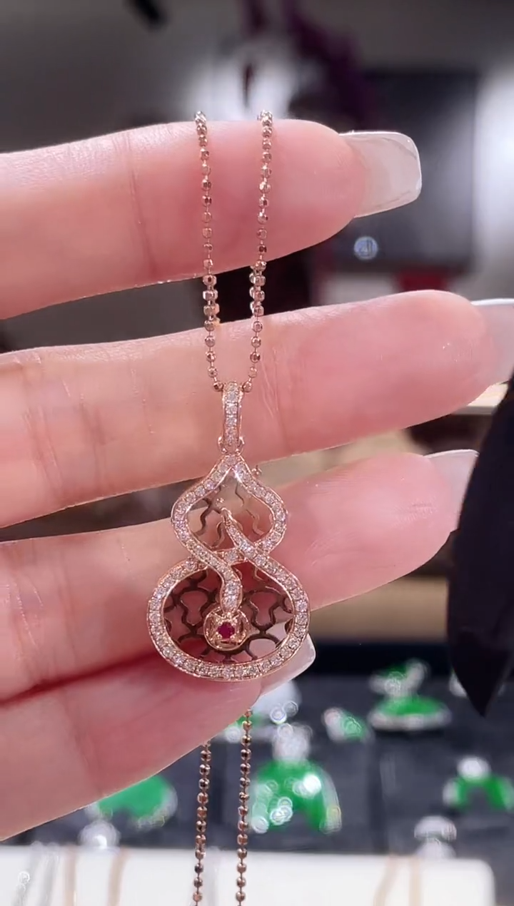 【闪购商品】钻石颈饰18K金镶嵌项链