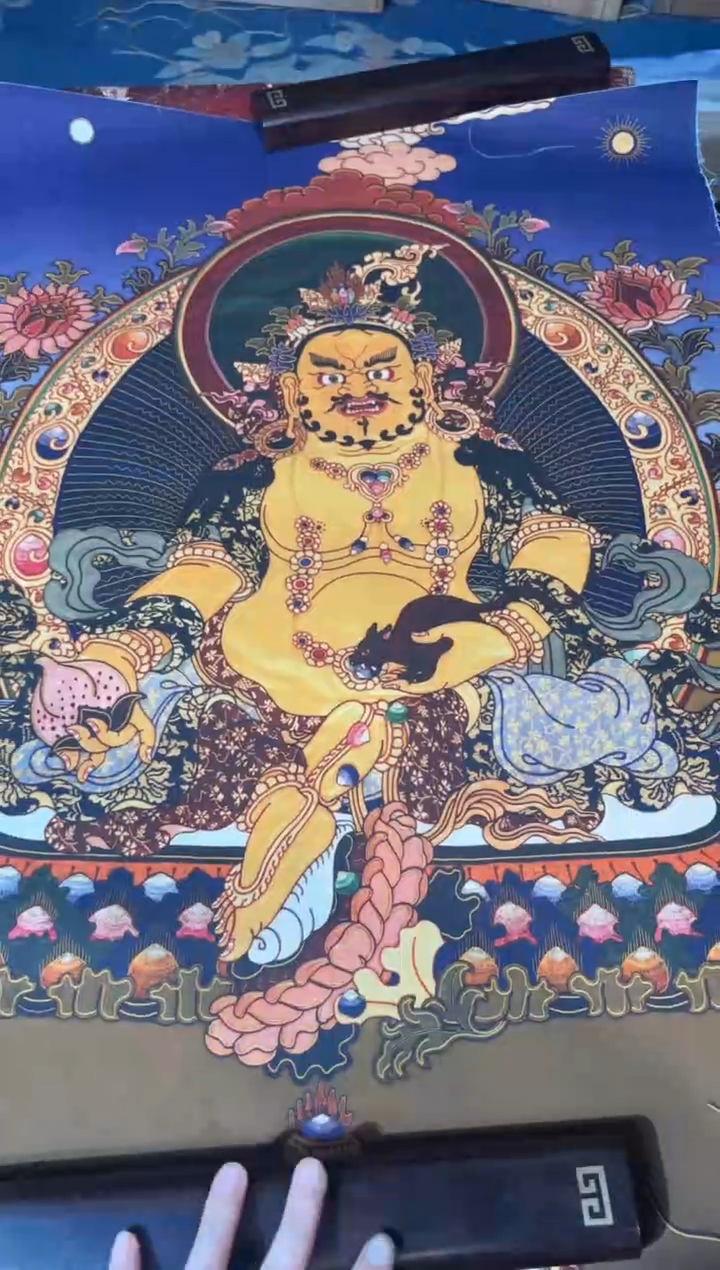 卷轴画龙妹的唐卡tk16