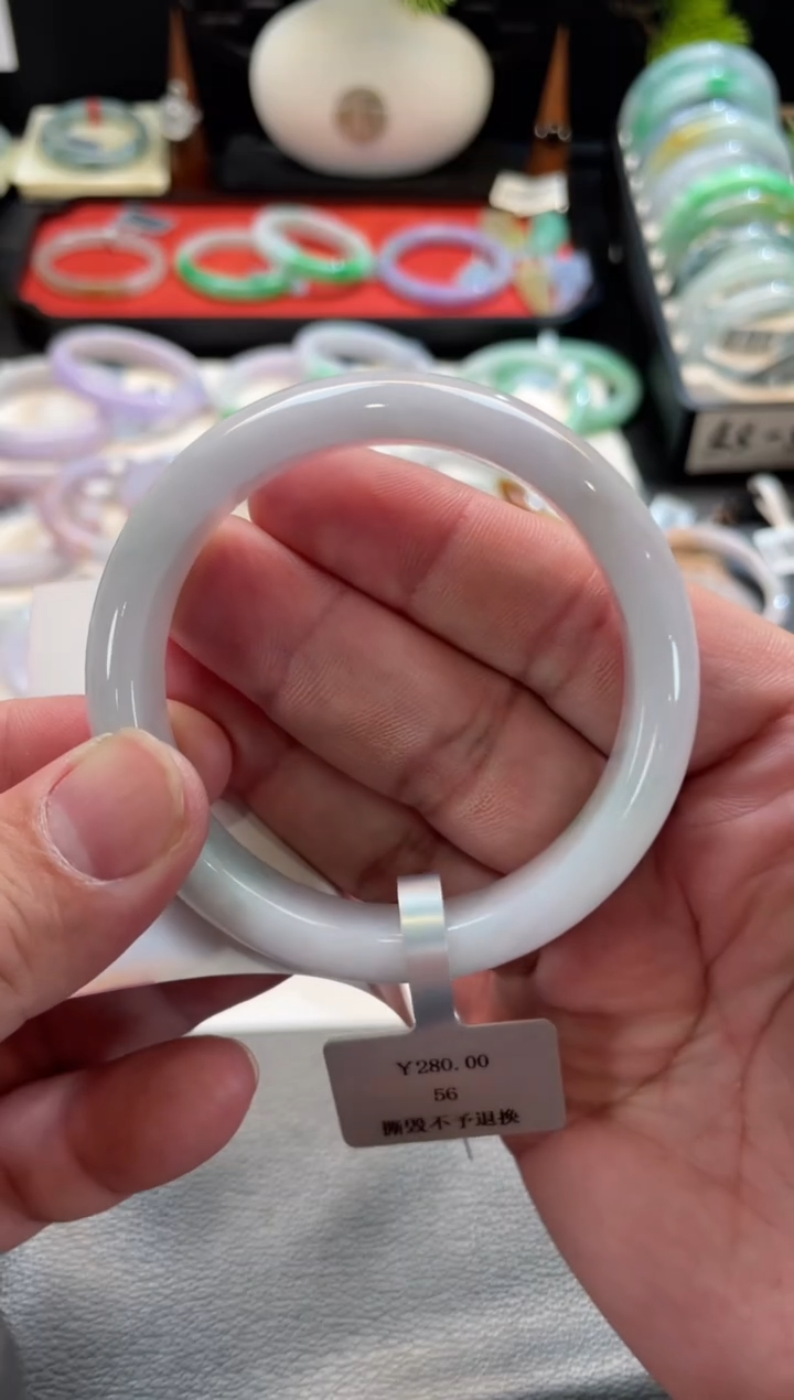 未镶嵌手镯翡翠87号链接 有纹裂 56zq1