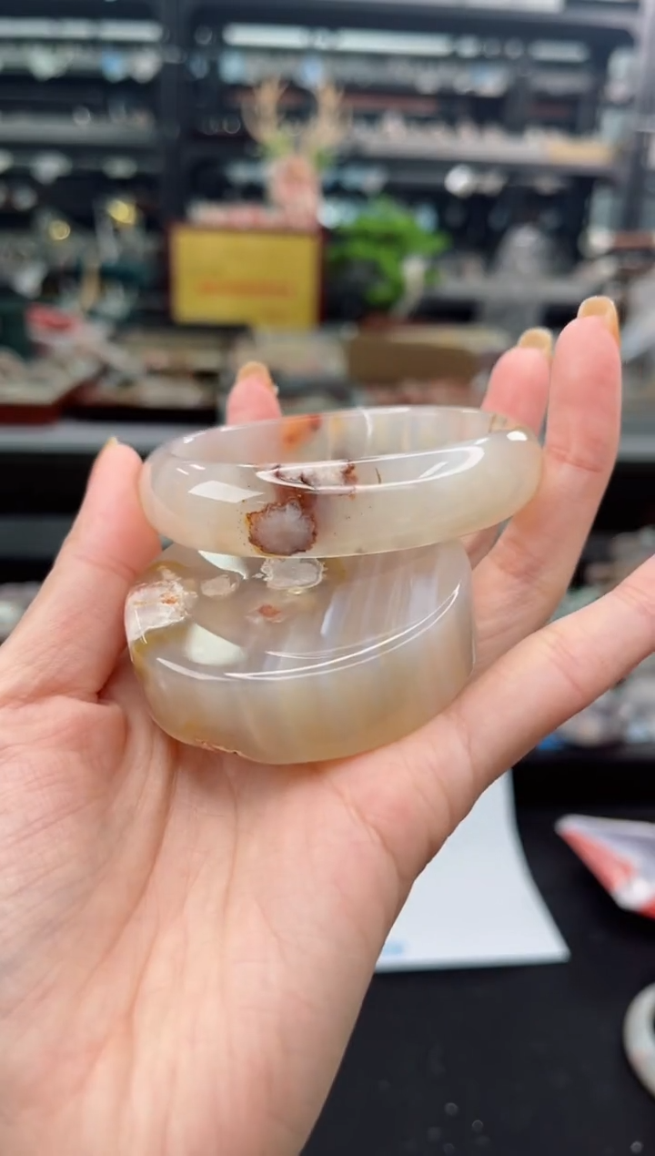 【闪购商品】石英质玉手镯未镶嵌58圈口（赠品镯心）34562538