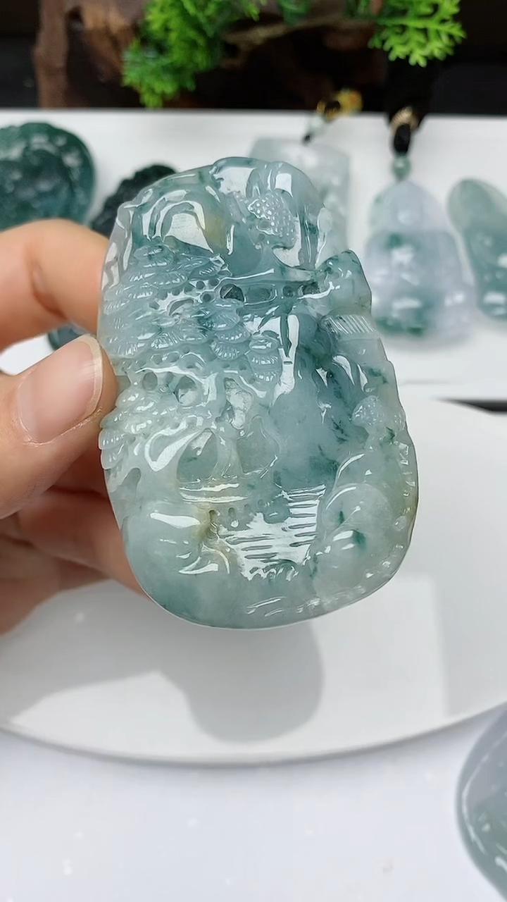 【闪购商品】翡翠颈饰未镶嵌