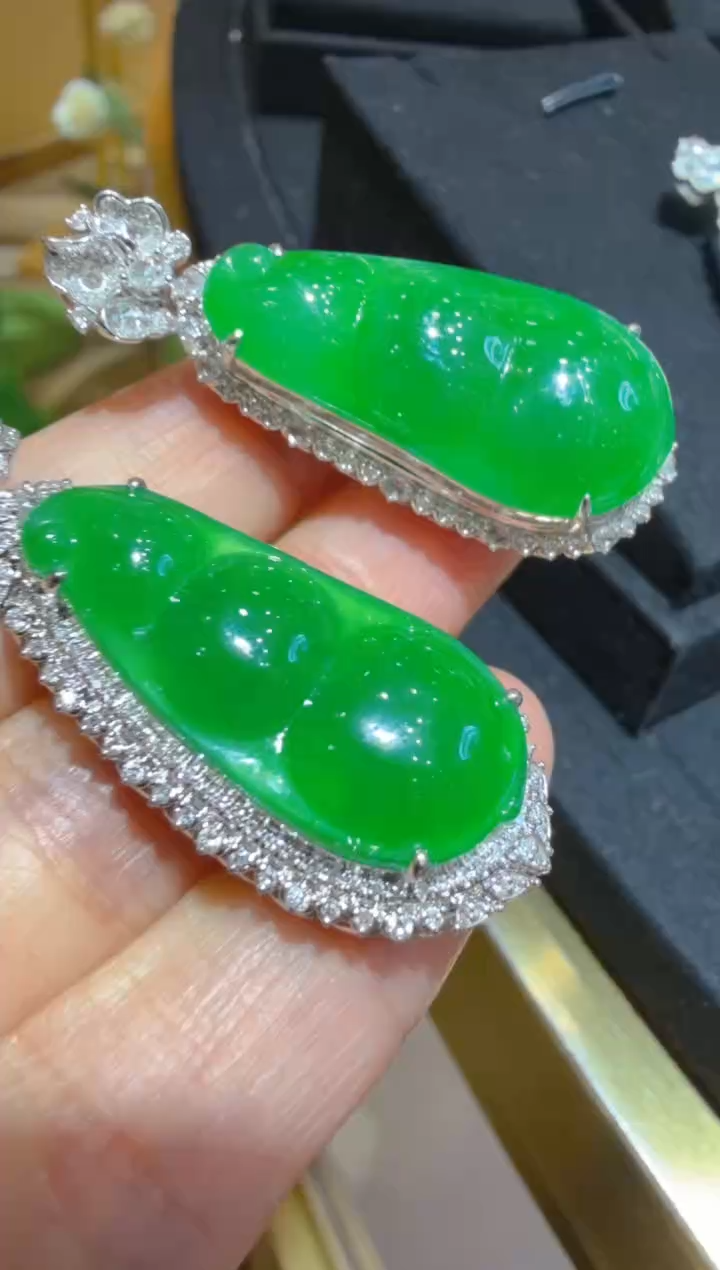 吊坠(不含链)18K金镶嵌翡翠多样性团购发一件