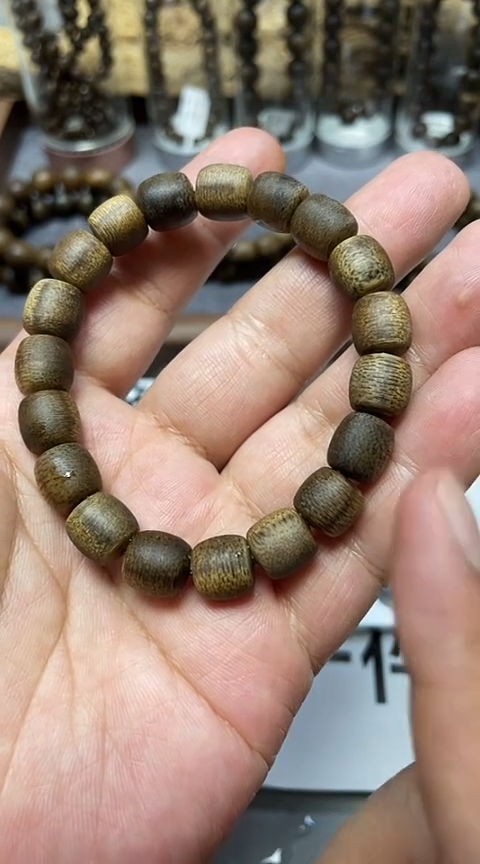 【闪购商品】沉香手串越南芽庄黄奇楠1.0沉水级毕业款老料桶珠