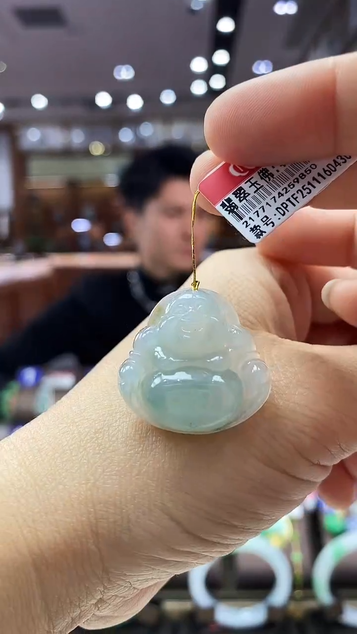 颈饰未镶嵌翡翠佛公