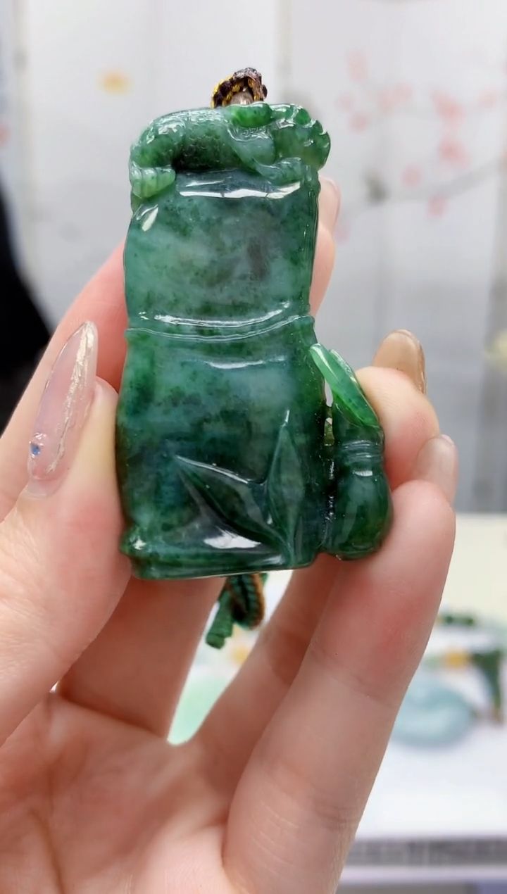 【闪购商品】定制翡翠未镶嵌4852jw-毛货挂件99