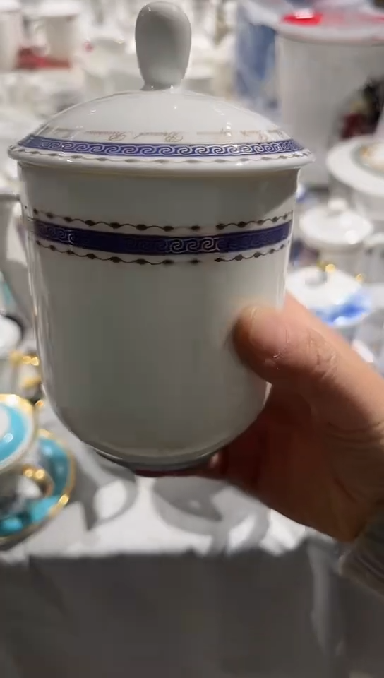 骨瓷贤*隆达骨瓷杯子1个