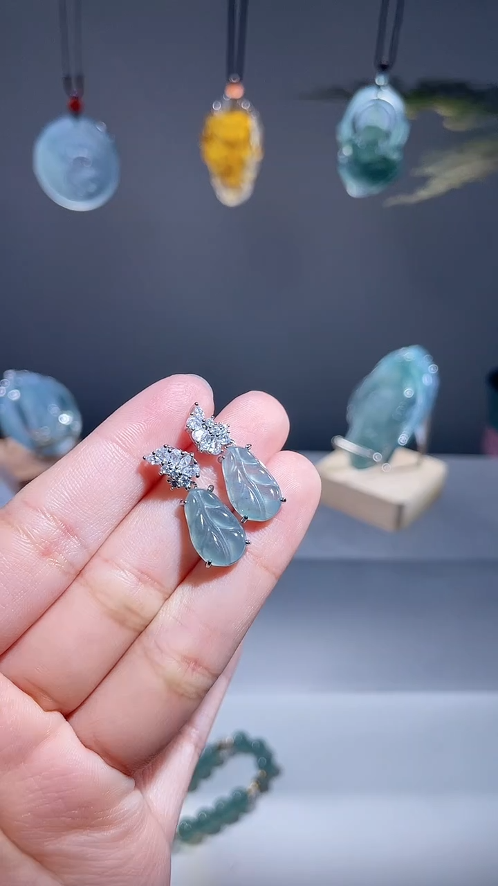 颈饰未镶嵌翡翠耳饰  多样性发1