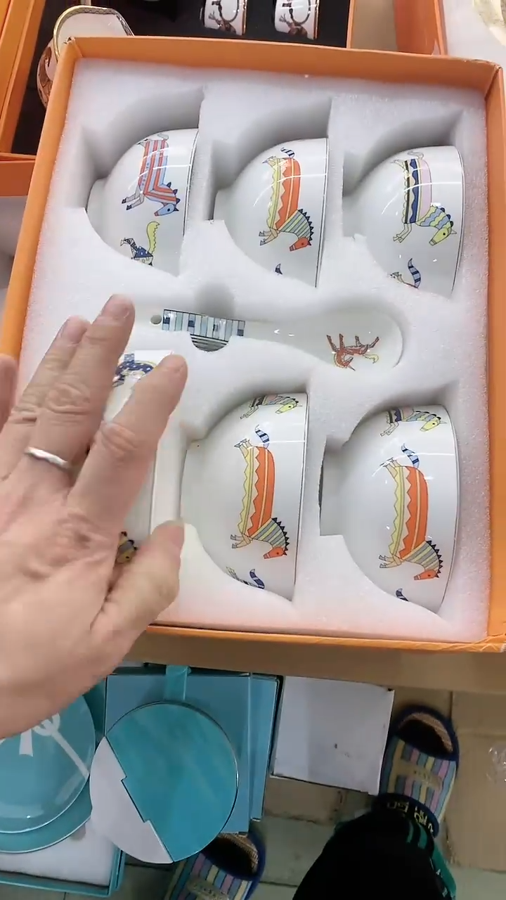 瓷片锅碗瓢盆一件不留@@1