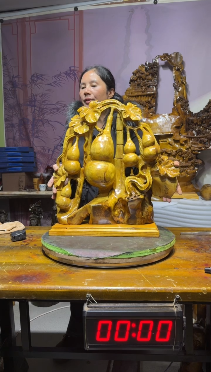 金丝楠皓**光金丝楠木雕刻摆件
