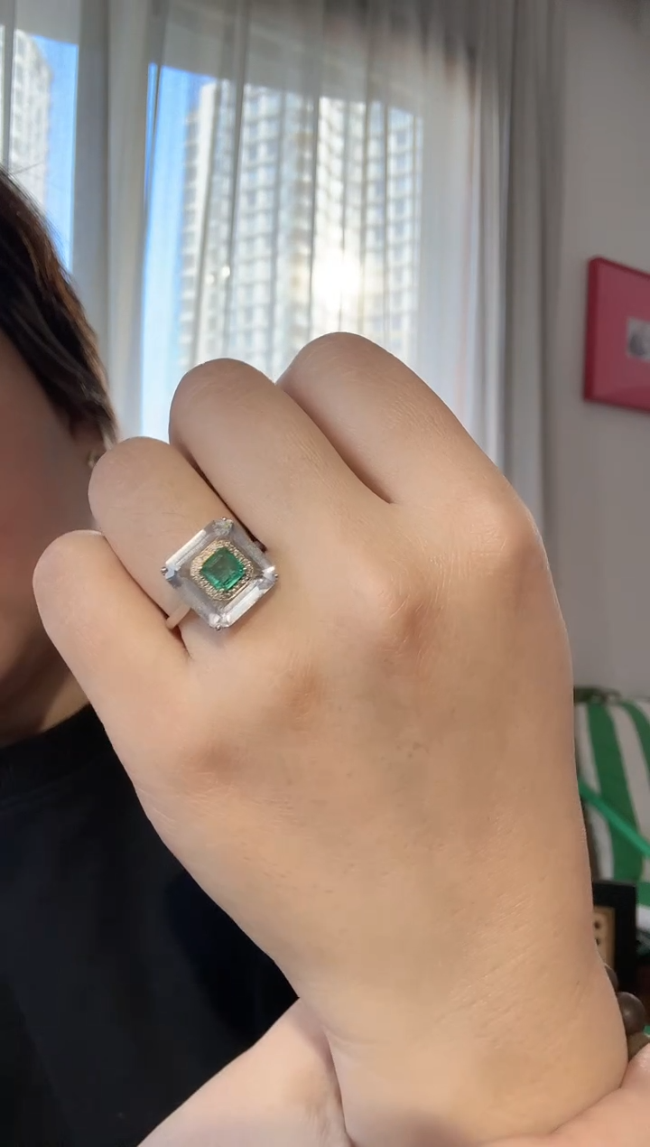 【闪购商品】祖母绿戒指18K金镶嵌祖母绿戒指