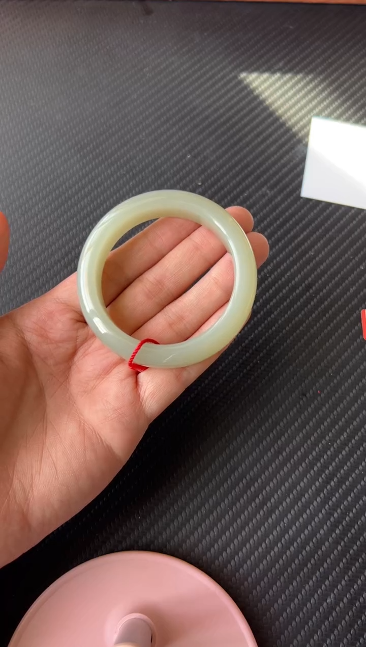 【闪购商品】和田玉手镯未镶嵌且末微色差近矿51+