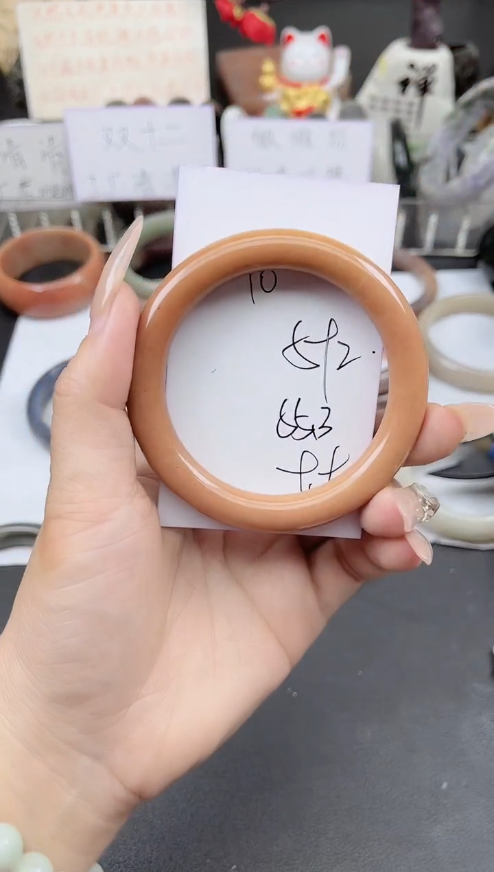 未镶嵌手镯石英质玉592