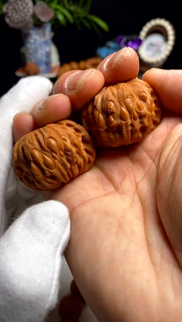 【闪购商品】猴头核桃手串雨墨臻至吞金兽